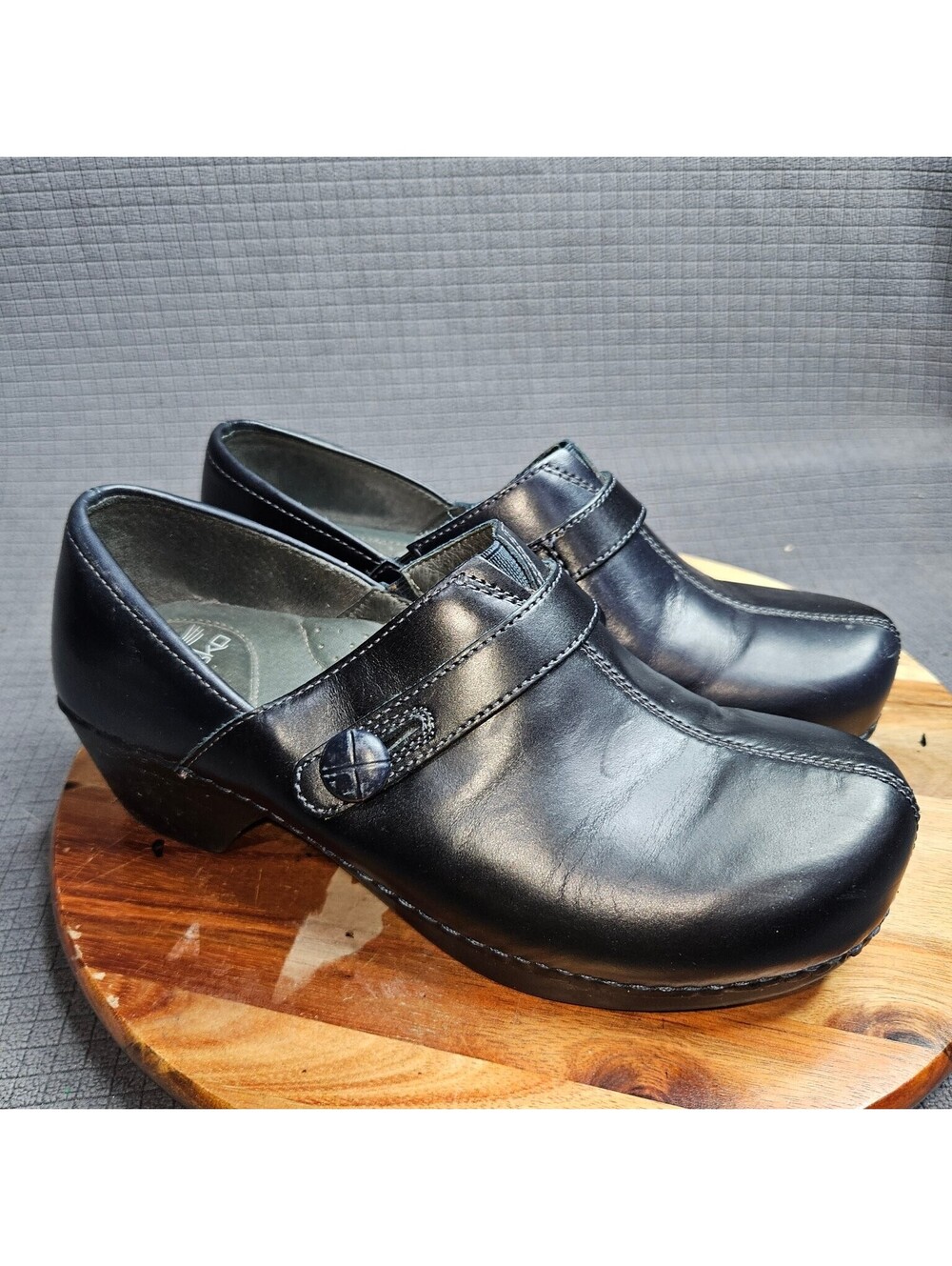 Dansko Women's Black Leather Mules Flats EU 39 US 8.5 Slip On Clogs